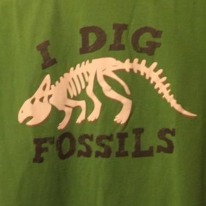 Crazy 8 Youth Size T-shirt "I Dig Fossils"